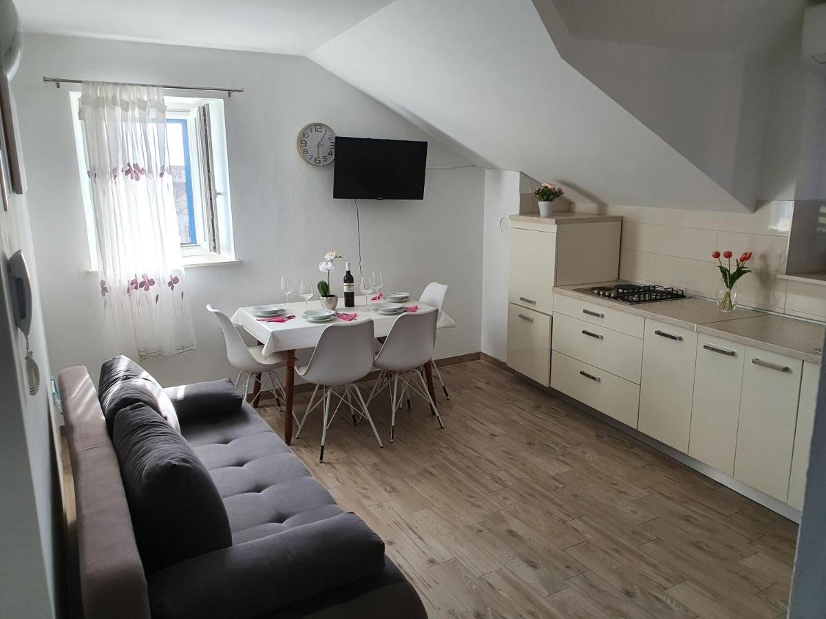Apartaments Ukic برفيك سيبورين المظهر الخارجي الصورة