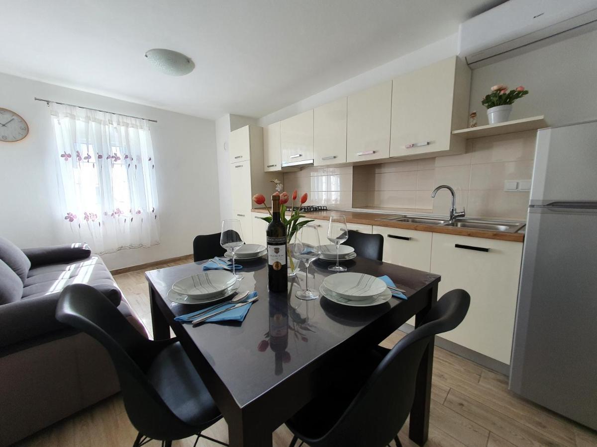 Apartaments Ukic برفيك سيبورين المظهر الخارجي الصورة